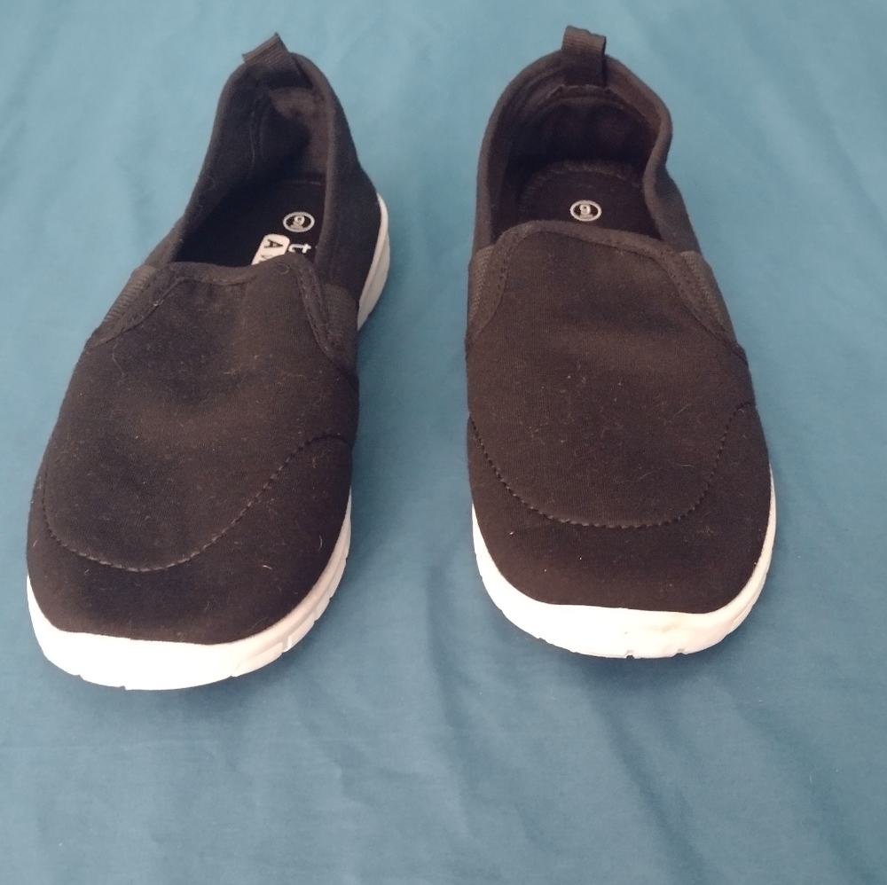 NWOT Take a Walk Women's Black Stretch Slip On Athletic Shoes with White Soles - Picture 12 of 15